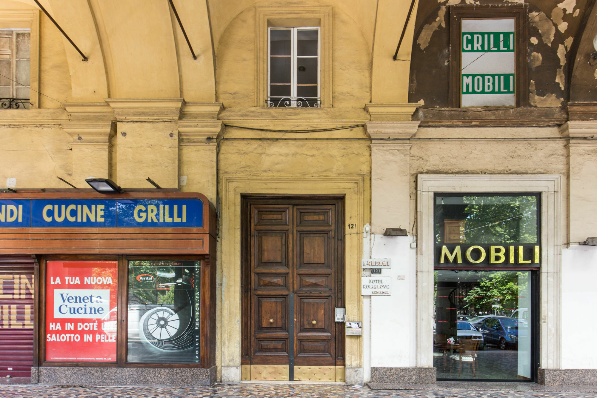 Drago D'Oro Guesthouse - Accross From Metro Vittorio Emanuele Esterno foto